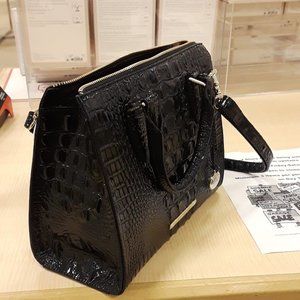 Authentic brahmin handbag
